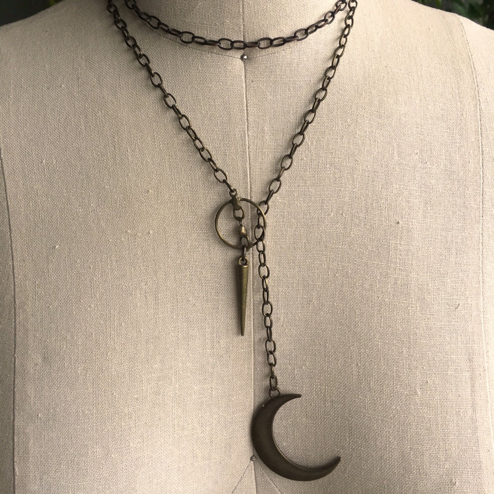 Lasso Necklace with Moon